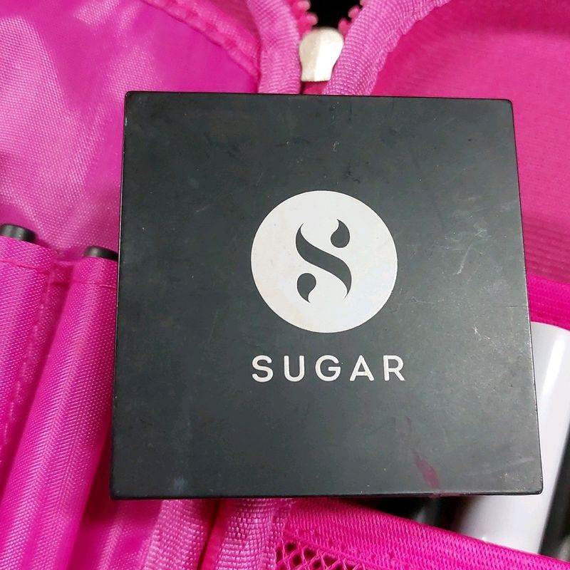 sugar spf 15 mattifying  comapact