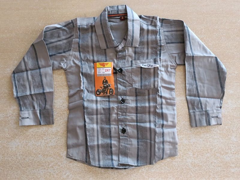 2 To 16 Year's Boys Regular Fit F/s Shirt.