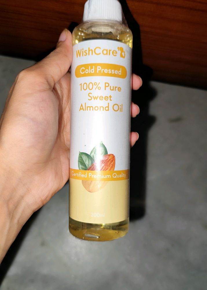 Wishcare Cold Pressed Sweet Almond Oil