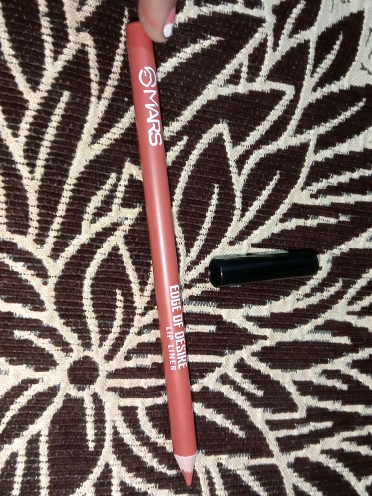 Mars lip liner