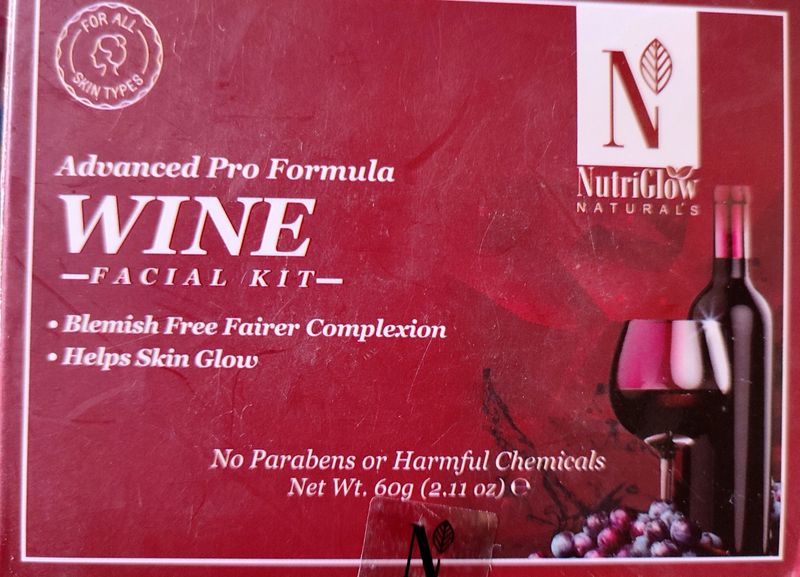 Nutriglow Advanced Pro Formula Red Wine Facial Kit