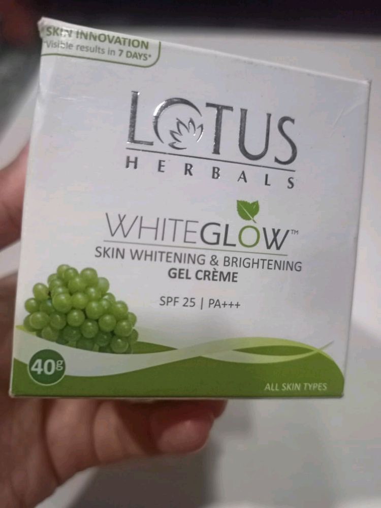 Lotus Herbals Whiteglow