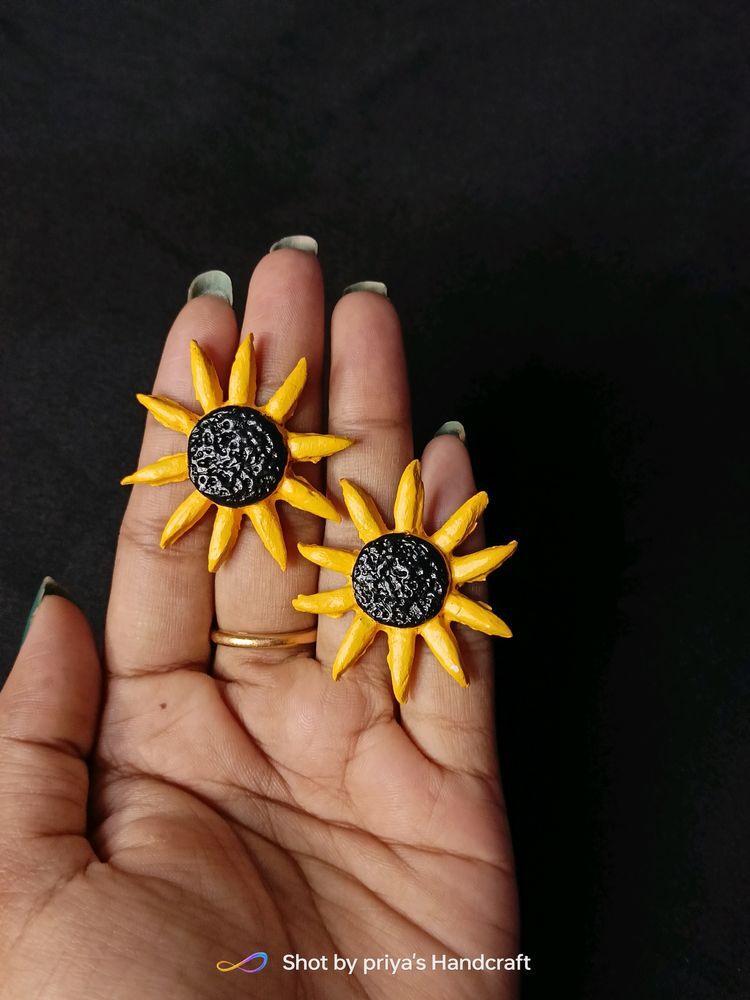 Sunflower Clay Earring 💝