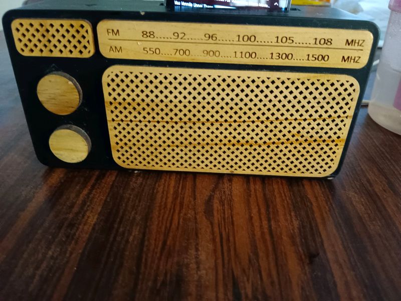 Radio Style Phone Amplifier
