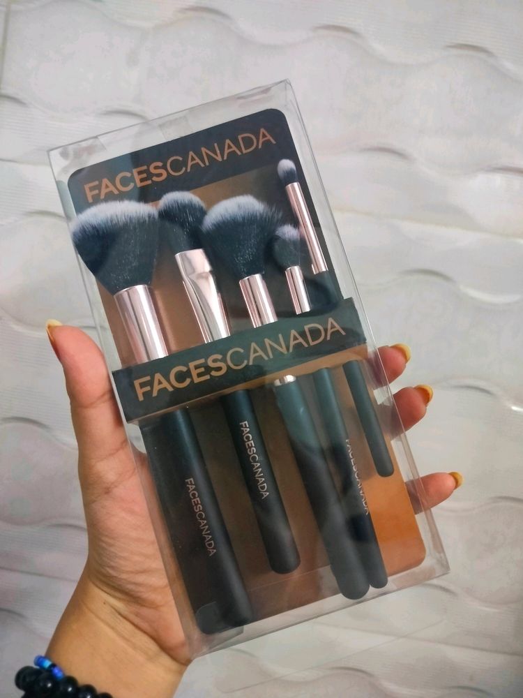 FC 5 in 1 Makeup Brushes (New & Original)