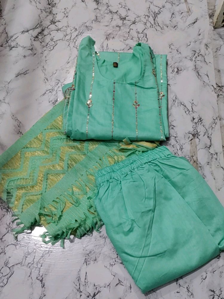 Kurta Set With Dupatta