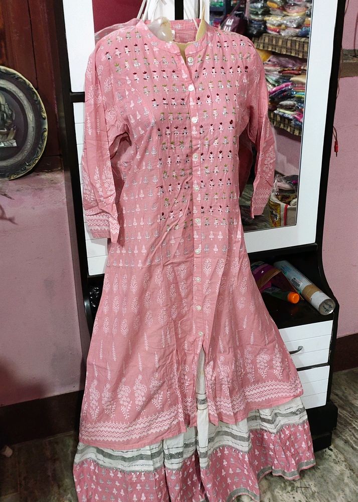 😍Beautiful Embroidered Kurti With Flared Skirt🥰