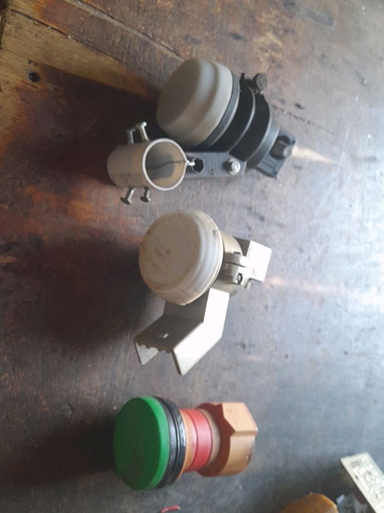 3x Working Lnb