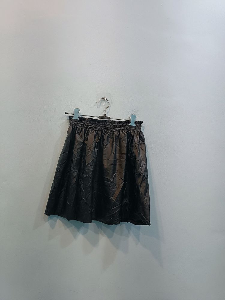 🇲🇽 H&M Imported Leather Skirt