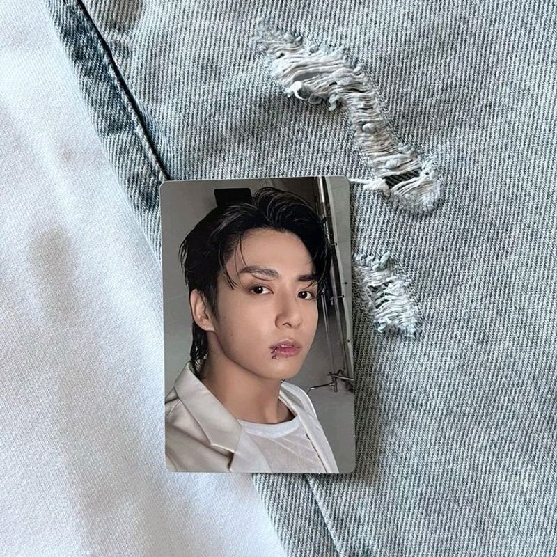 Jungkook Unofficial Golden Photocard -1