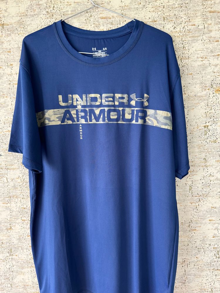 Under Armour Tshirt