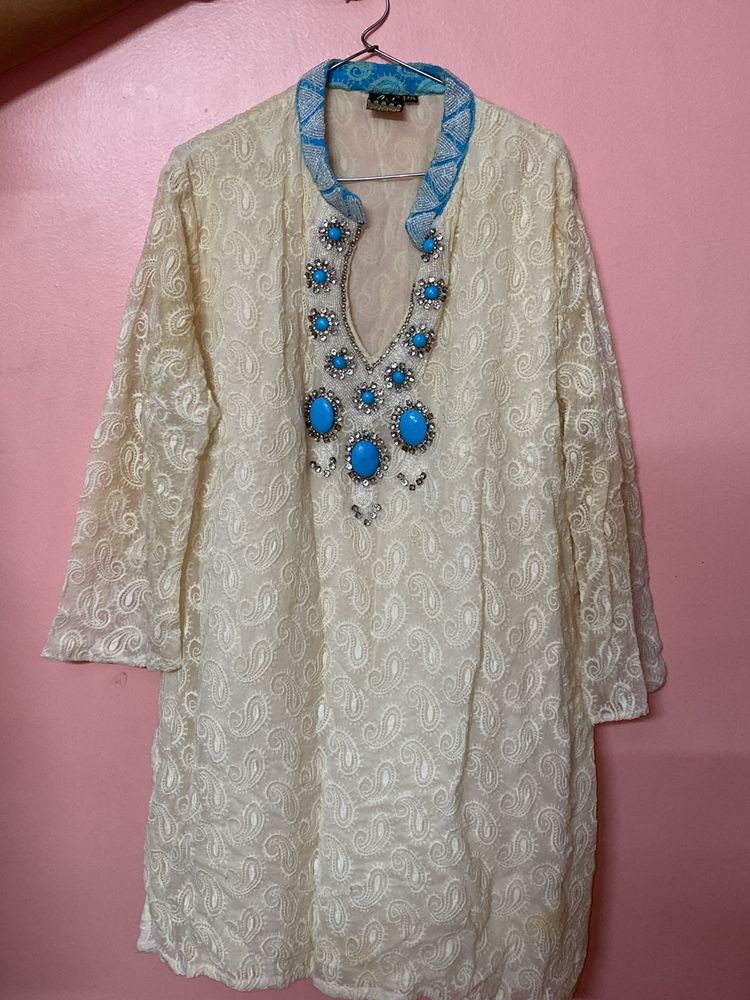 Full Sleeves Off White Kurti