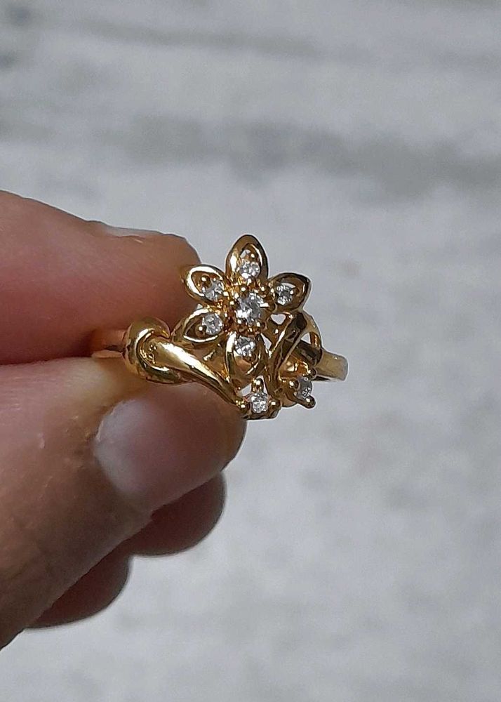 Flower with Stones Ring