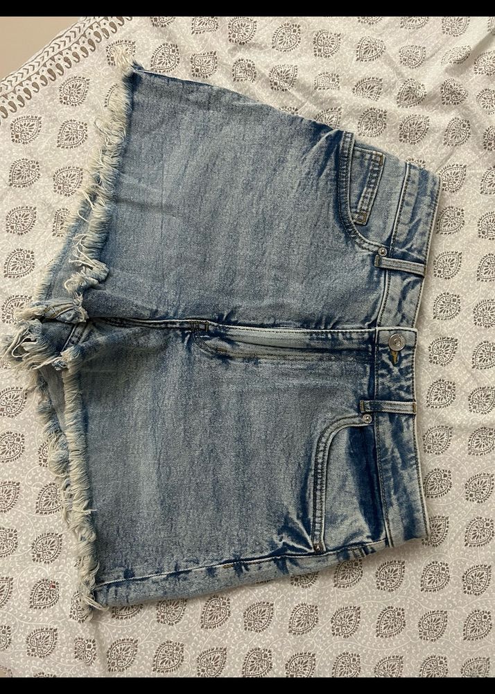 H&M denim shorts