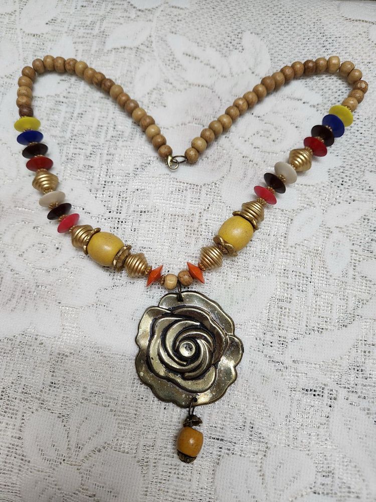 A Beautiful Multicolour Neck Piece