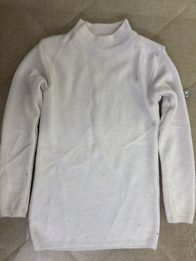 Round Neck White Sweater For Girls