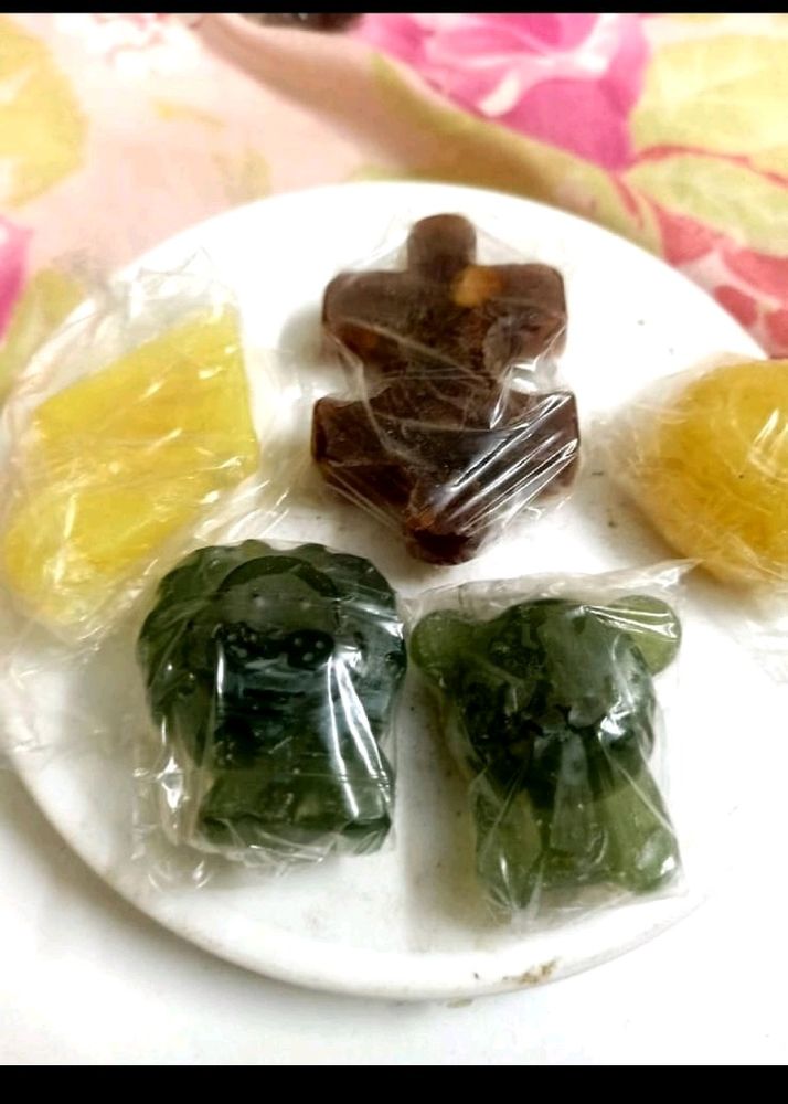 4 Mini Herbal Soaps Travelling Thnk Gift Donation