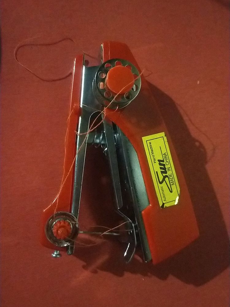 Mini Sewing Machine