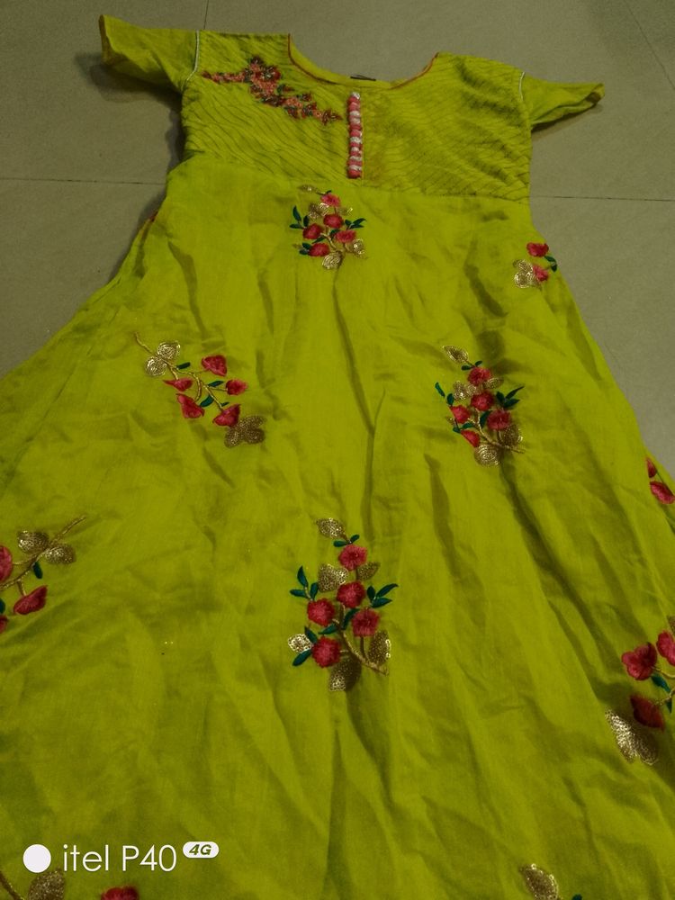 Green Colour Anarkali With Thread Flowers