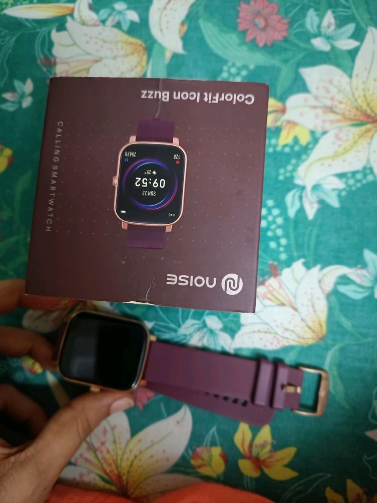 Noise Smartwatch DeepWine Colour