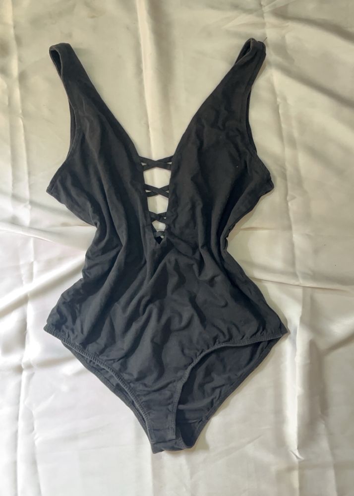 Bodysuit with criss cross neck