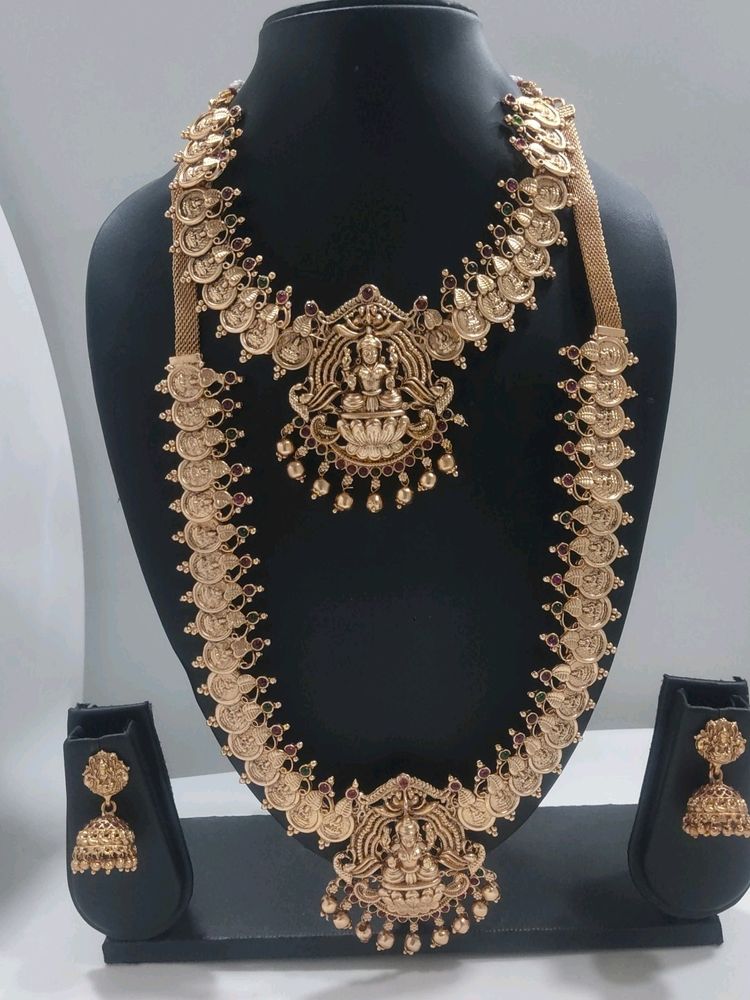 Temple Jewellery Set