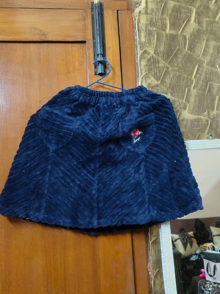 Navy Blue Mini Skirt Woolen