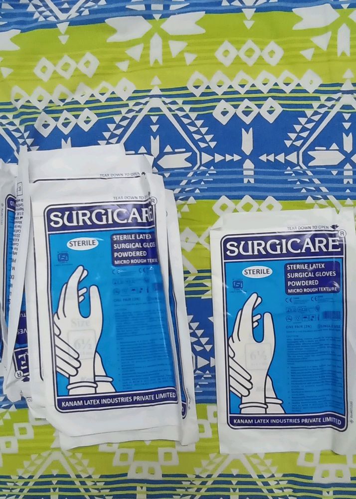 Sterile Surgical Gloves