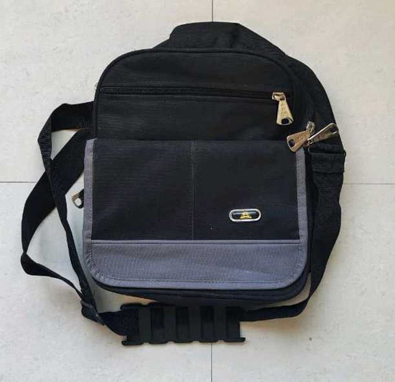 Black Colour Tiffin Bag