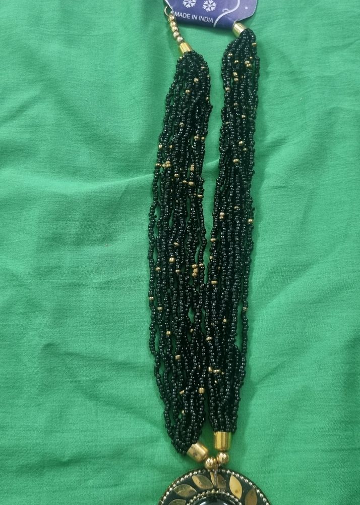 Long black Lovely Necklace