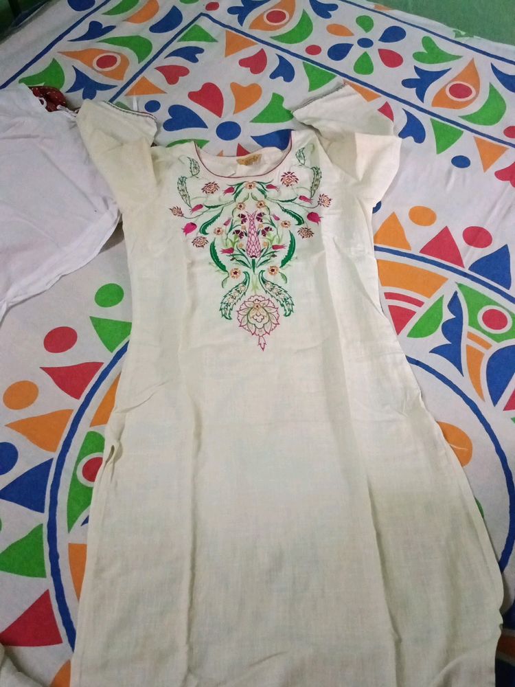 Aurelia Kurta