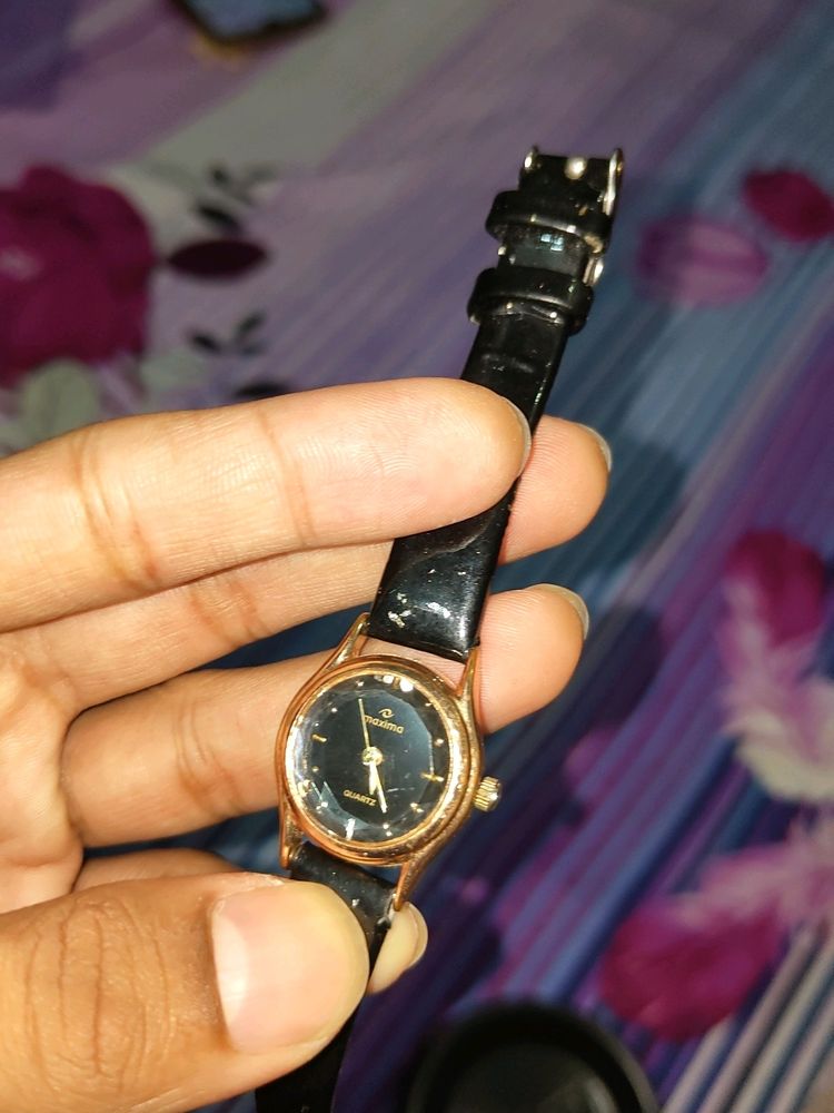 maxima women watch like new condition