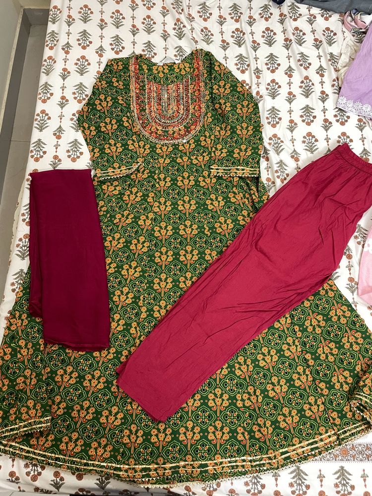 Green Red Anarkali Set