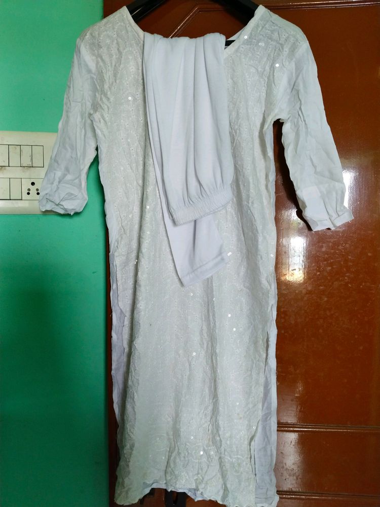 Chikenkari Kurta Set