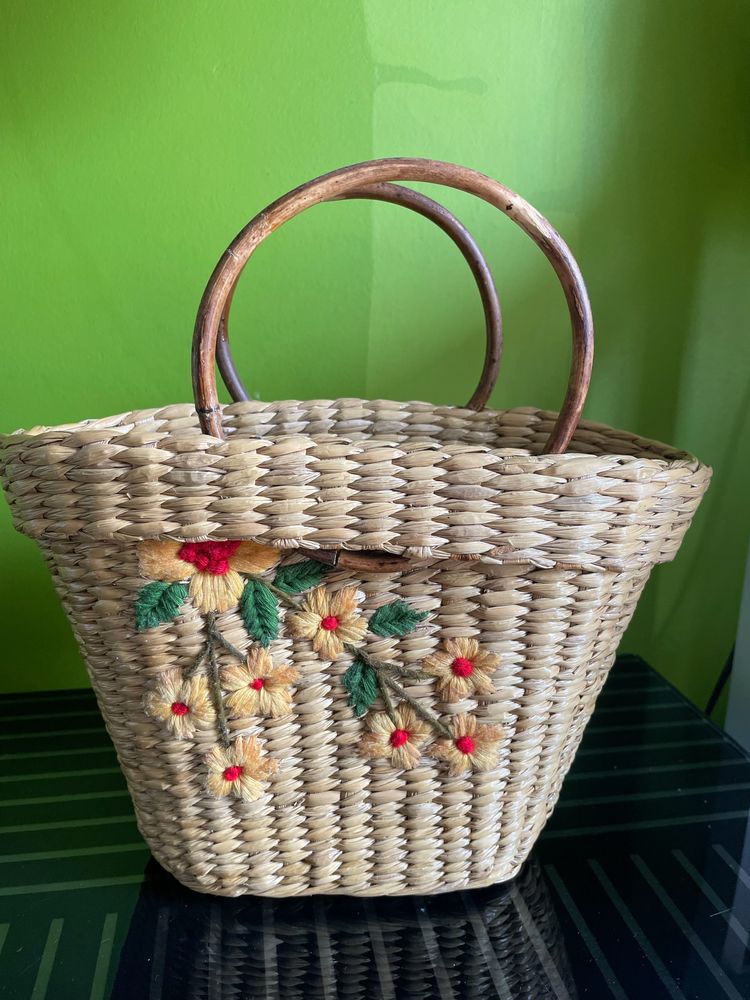 Handwoven Bag with bamboo handles