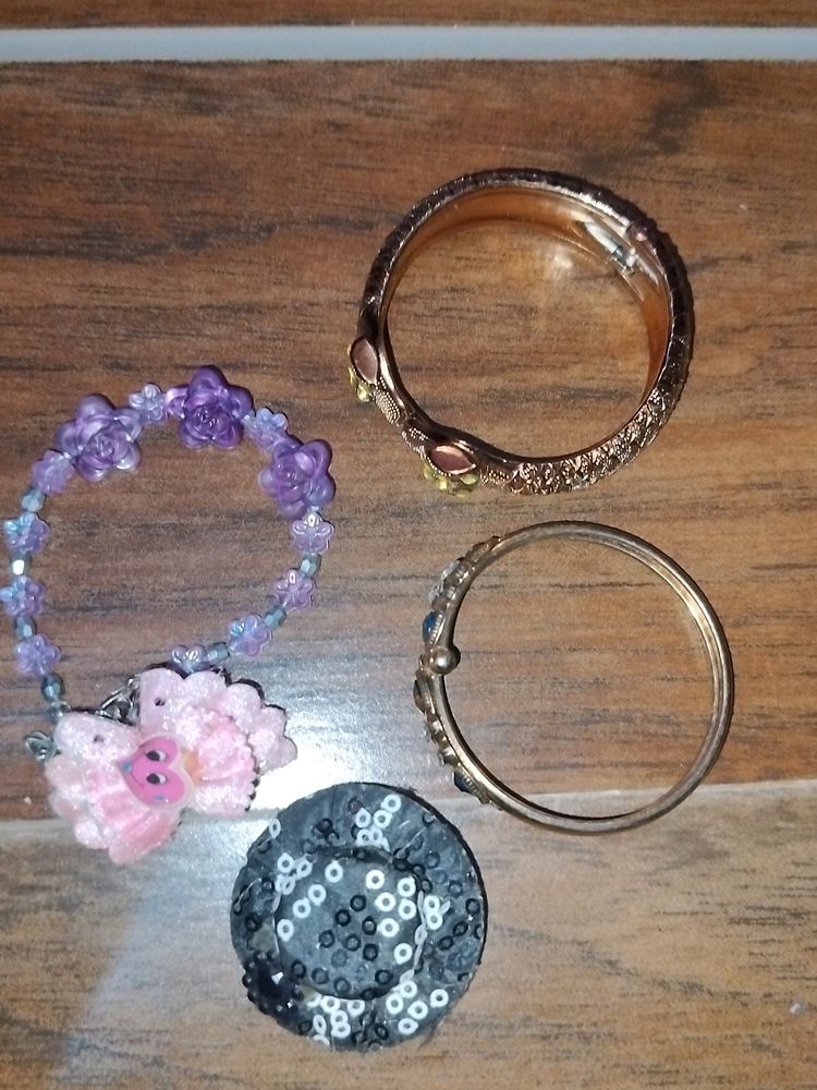 Cute Combo Of Hair Clip And Bracelets 💝🥰