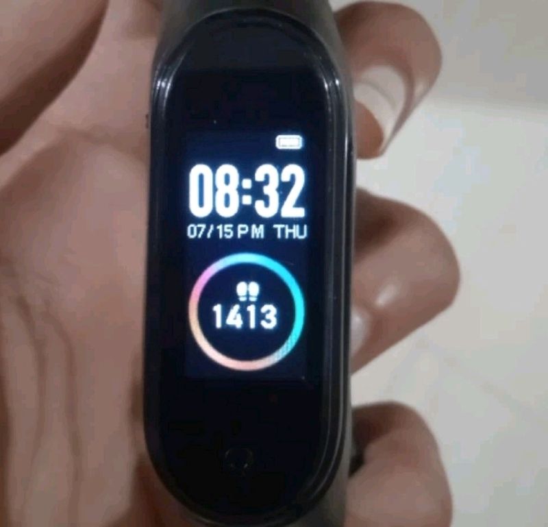 UNUSED M4 smart band (With Strap And Charger)