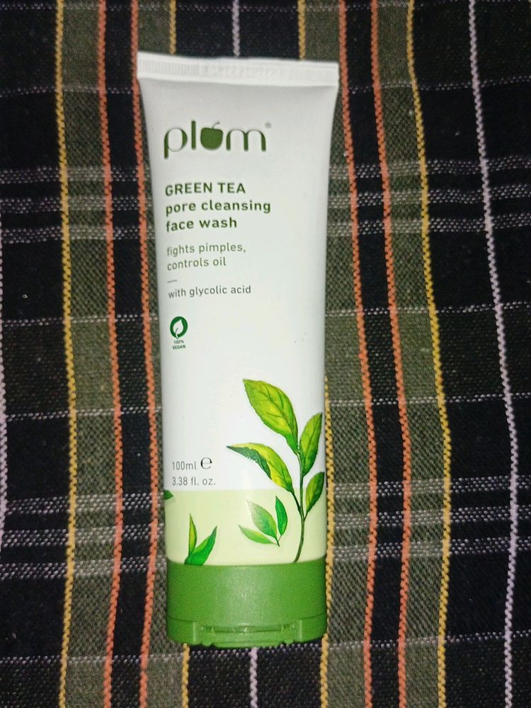 Plum Green Tea Face Wash