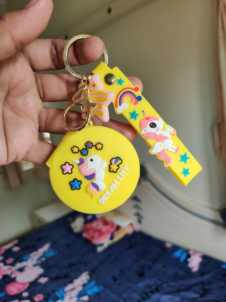 Unicorn Mirror Keychain (Yellow Colour)