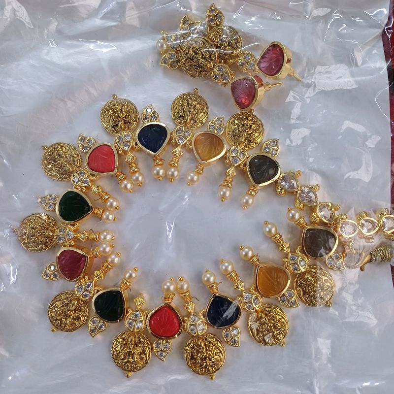 Gold Finish Temple Jewellery Set