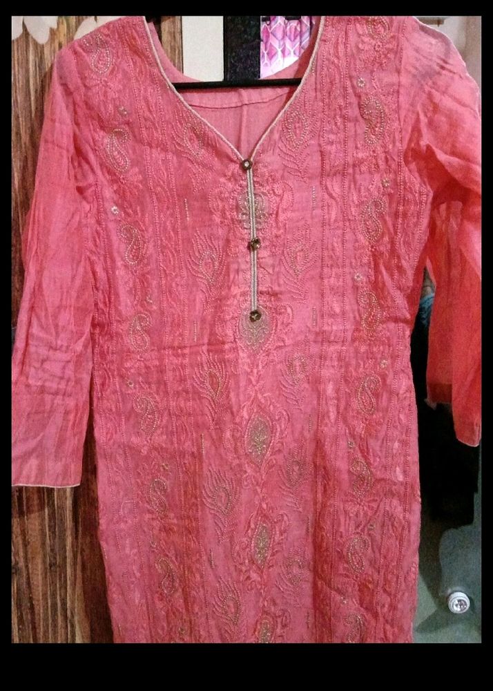 Chickenkari Embroidery Kurti