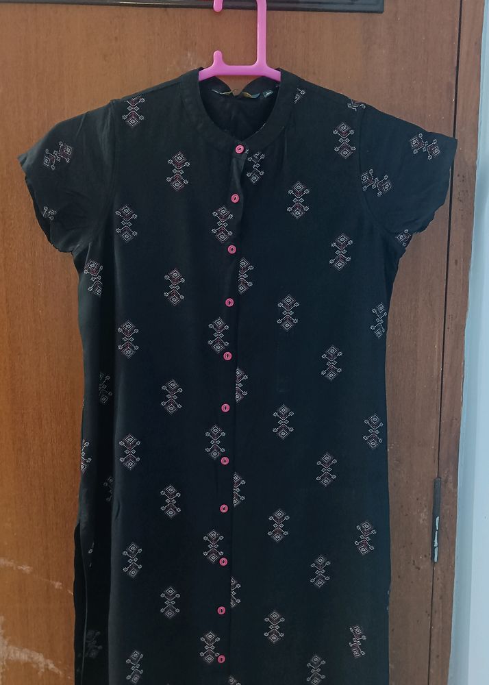 AVAASA Black Printed Cotton Kurti