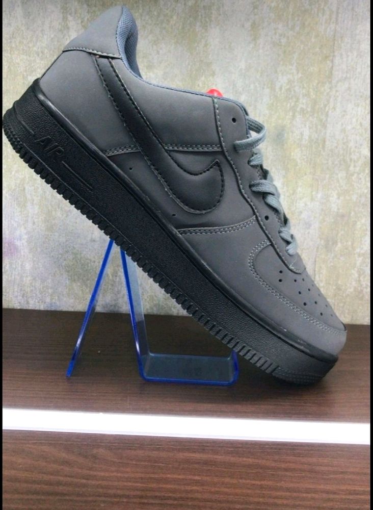 Nike Airforce 1 BLACK ADDITION