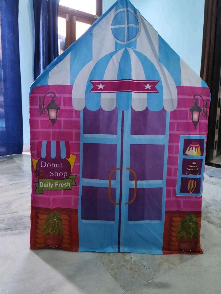 New/Unused Kids Play Tent House