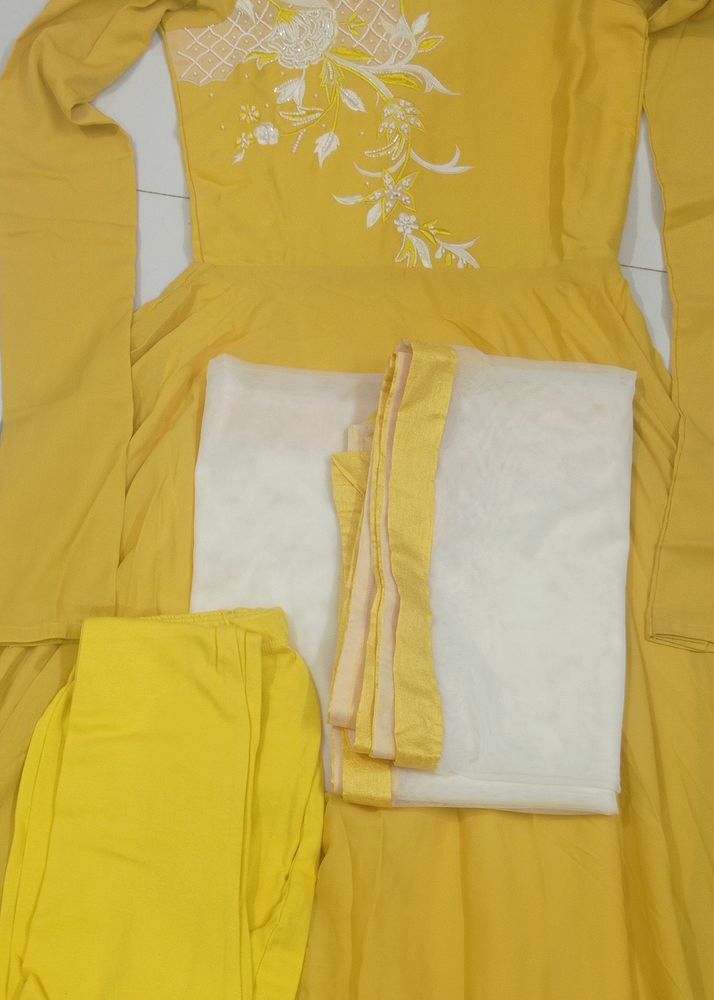 Gown Yellow Clr.