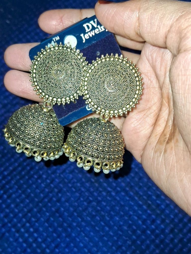 Earrings (Jhumka )