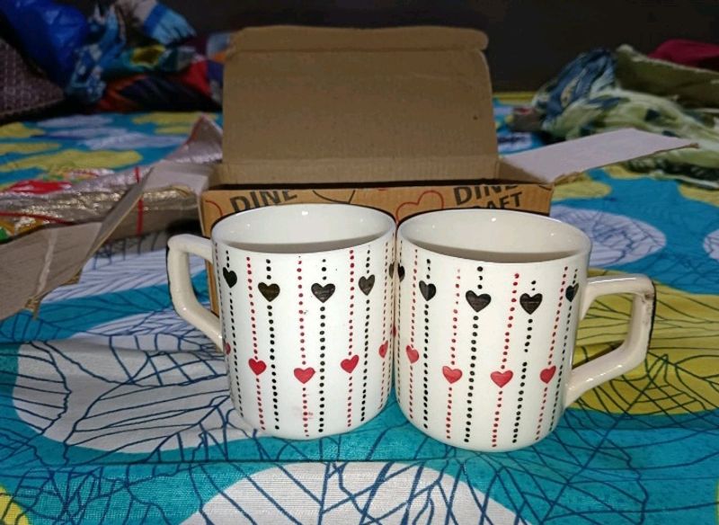 Set Of 2 Heart Print Coffee Mugs 🍺❤️🖤