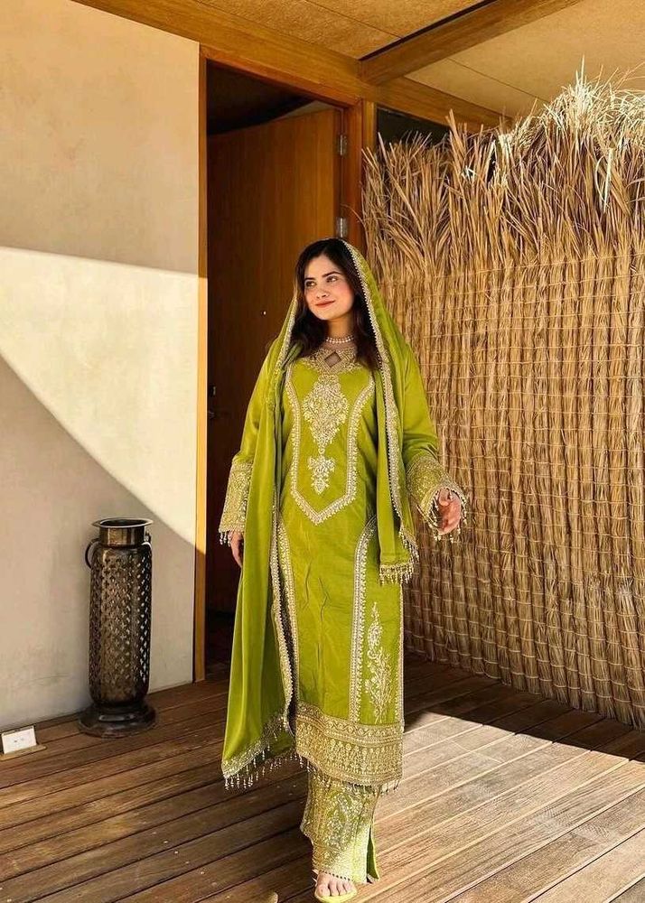 Pakistani Heavy Kurta Set🌹