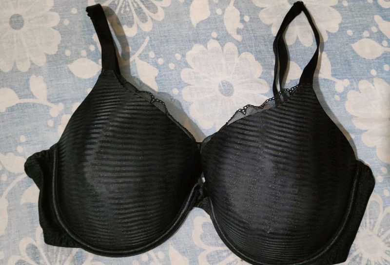 Black 🖤 Bra 34D