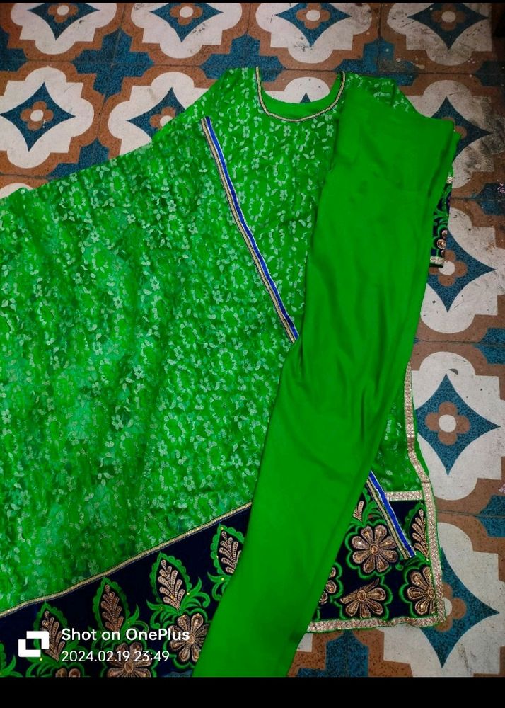 Kurta Set With Dupatta And Pant